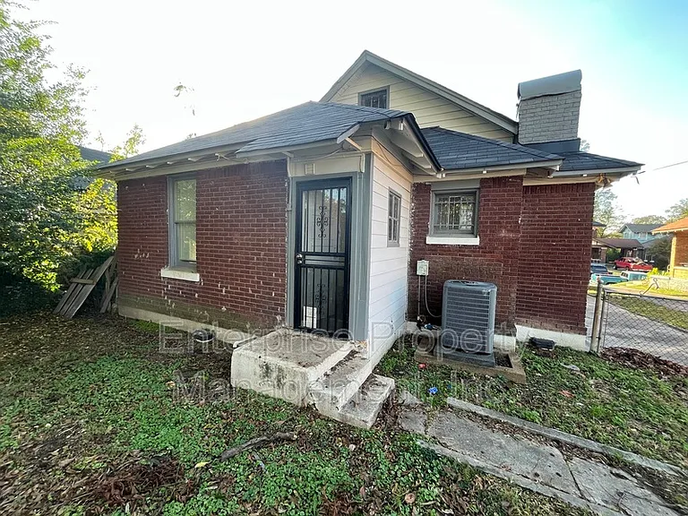 836 Maury St — Photo 37
