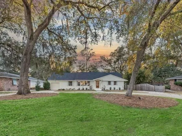 509 Postell Dr, Saint Simons Island, GA 31522