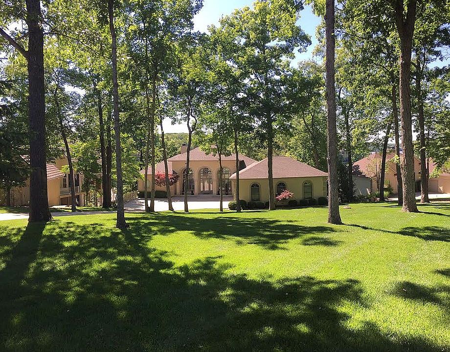1st image of 857 Muirfield Dr