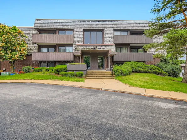 525 Timber Ridge Dr APT 208, Carol Stream, IL 60188