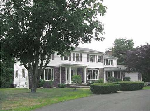 1st image of 131 Winsor Ave