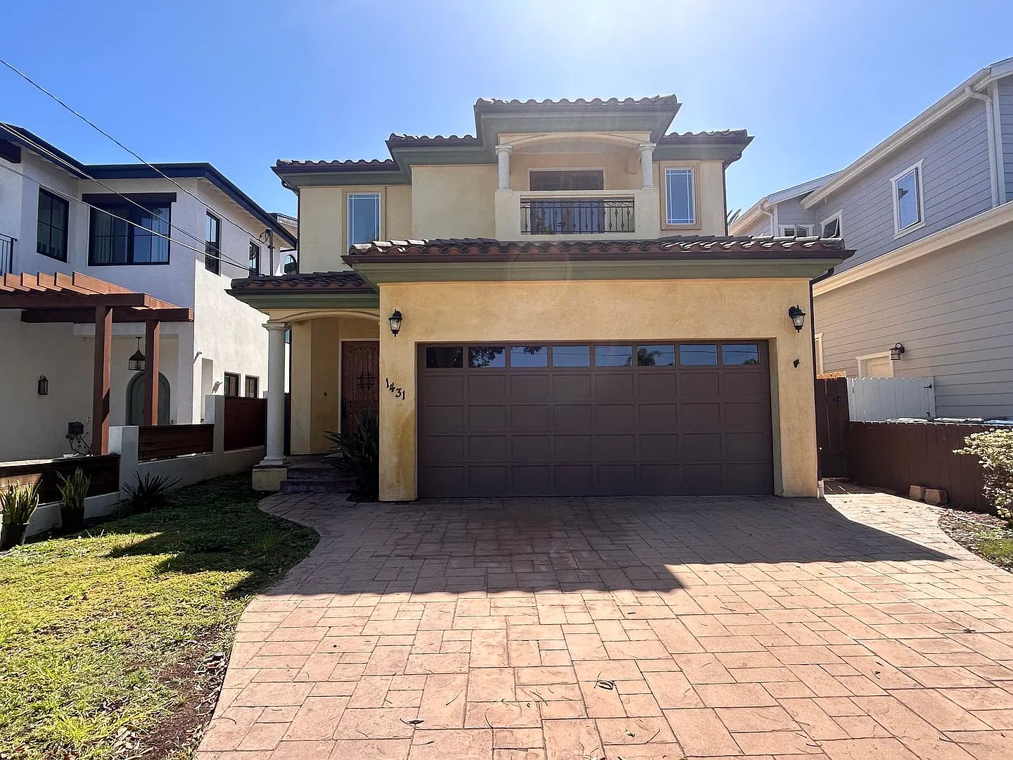 South Redondo - Spacious 4 Bedroom 4.5 Bathroom — Photo 3