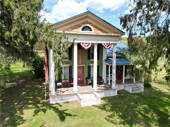 5277 Sherwood St, Woodhull, NY 14898