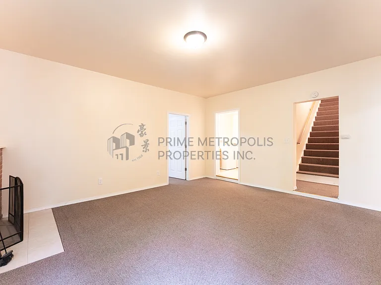 11322 Exeter Ave NE — Photo 16