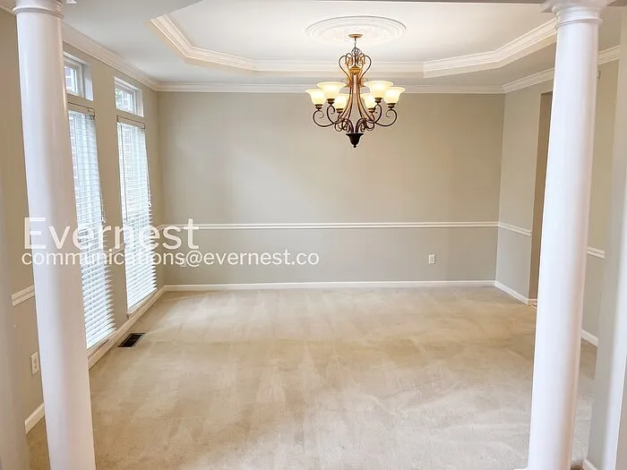 743 Rolling Fork Dr — Photo 9