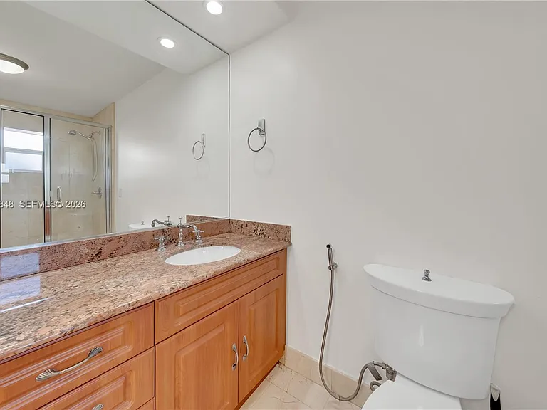 7600 SW 19th Ter #C — Photo 2