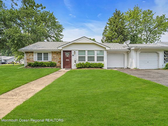 5th image of 86C Camelia Court