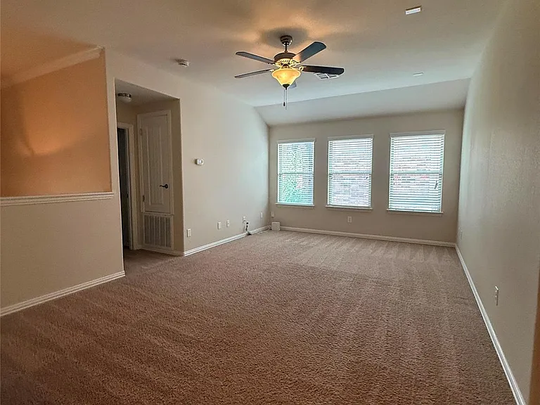 4308 Chestnut Meadows Bnd — Photo 4
