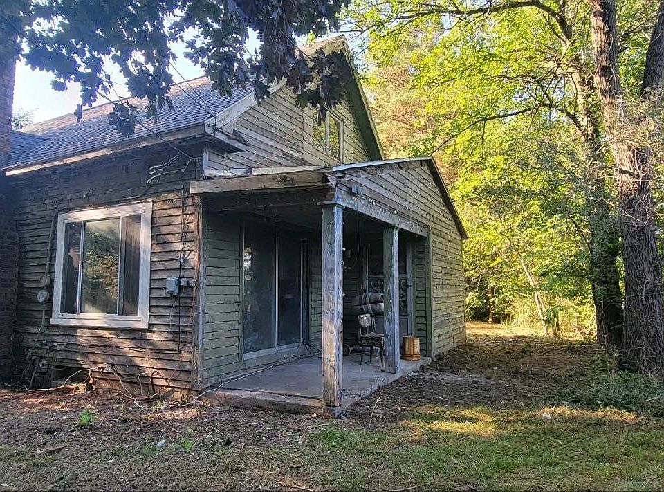 11155 Douglas Rd, Temperance, MI 48182 Zillow