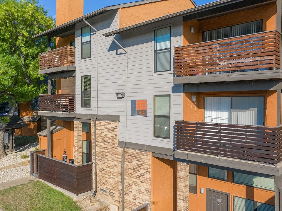 Vine Apartments