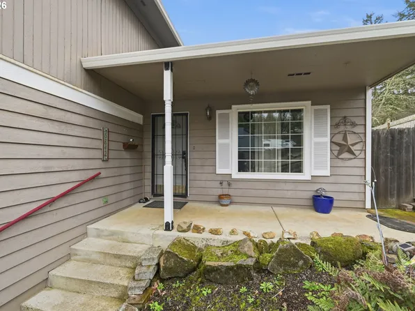 6842 Jessica Dr, Springfield, OR 97478