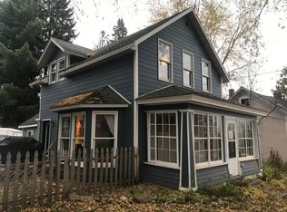 316 N 1st Ave E, Washburn, WI 54891