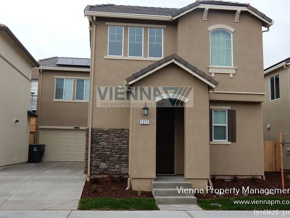 1271 Goldenrod Way