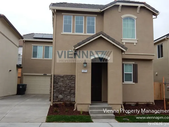 1271 Goldenrod Way, Rocklin, CA 95765