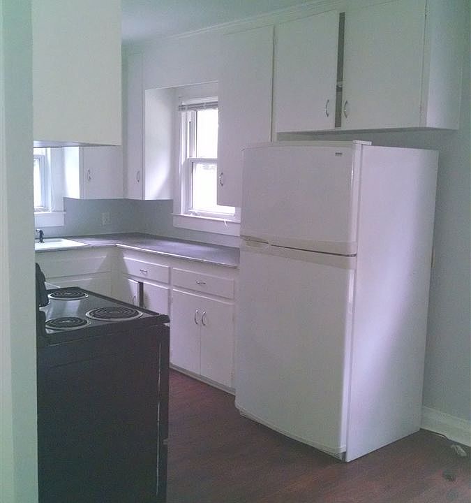 Kitchen w/ New Floors