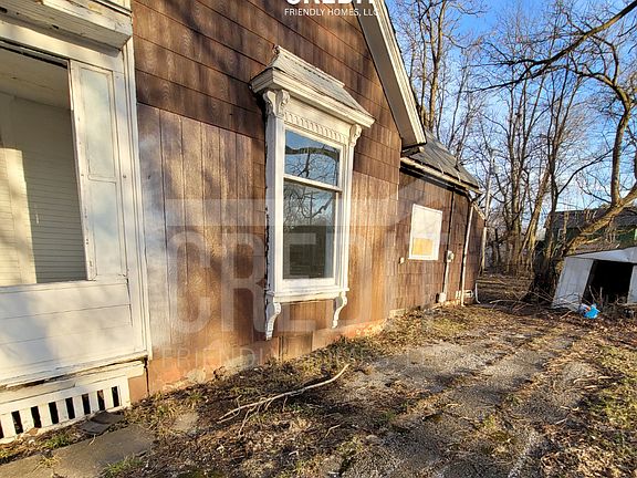 2nd image of 1419 E North St