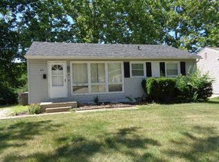 62 Madison Dr, Decatur, IL 62521