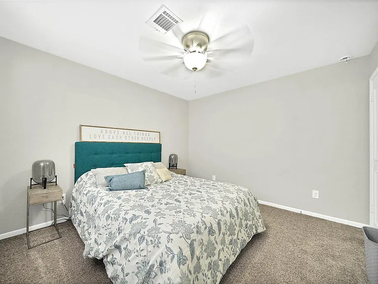 143 Bluebonnet St — Photo 29