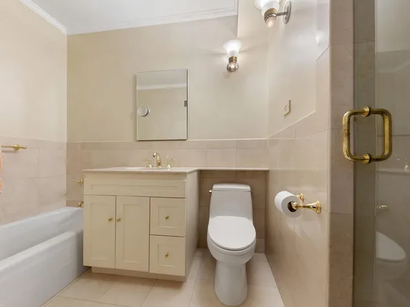 650 Park Avenue image 6 of 6