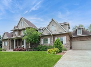 3123 162nd St, Urbandale, IA 50323