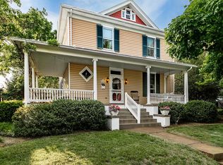 569 Maple Ave, Waynesboro, VA 22980