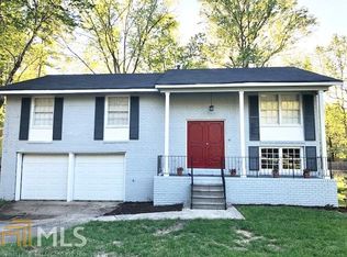 1040 Buckhurst Dr, Atlanta, GA 30349