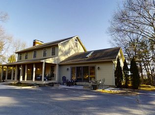 195 Schocopee Rd, Milford, PA 18337