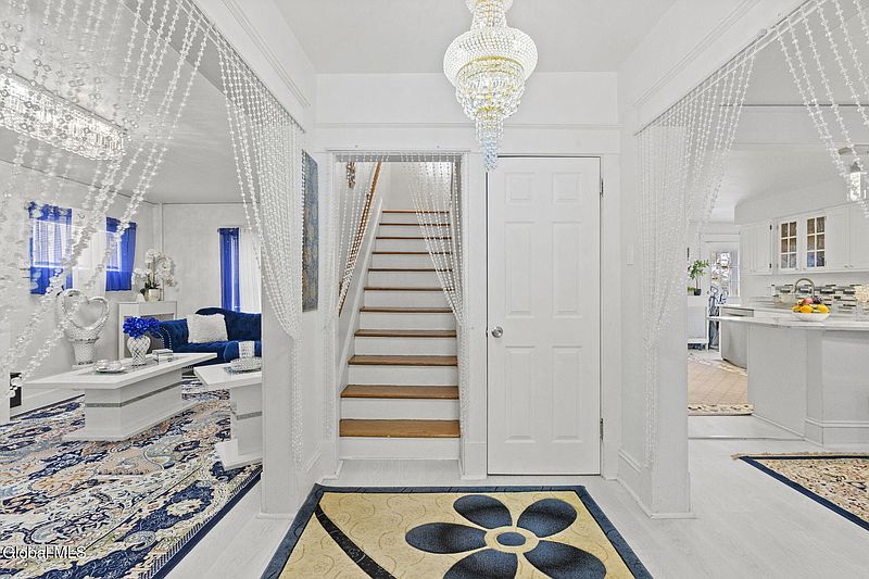 5th image of 1295 Myron Street