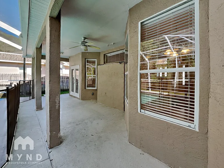 7026 Captiva Cir — Photo 25