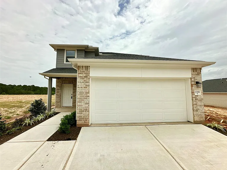 12198 Ridge Top Dr — Photo 3