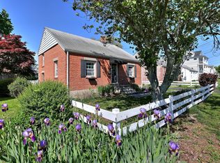 172 Alden St, Fairfield, CT 06824