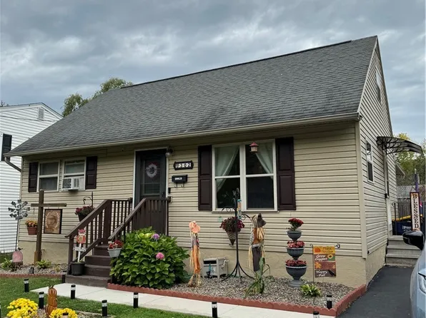 302 Inwood Dr, Syracuse, NY 13219
