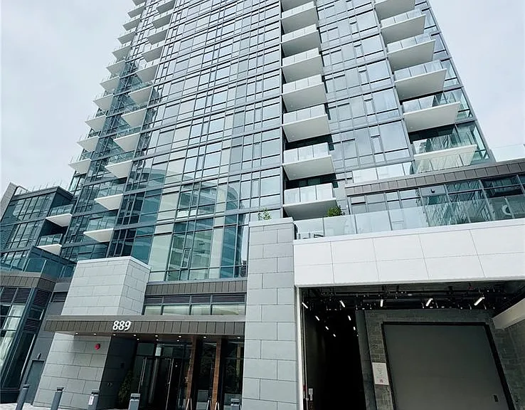 889 Avenue Sq NE #410 — Photo 1