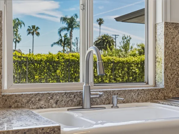 6527 Buffalo Ave, Van Nuys, CA 91401