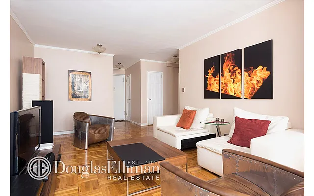 Rented by Douglas Elliman | media 23