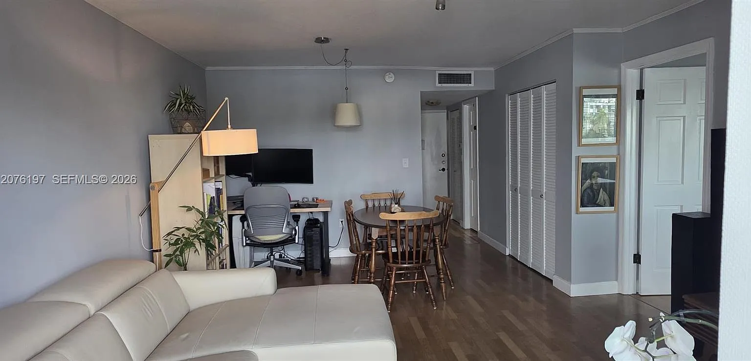 Boni-Vista Condo — Photo 3