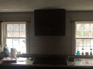 658 E Thompson Rd, Thompson, CT 06277