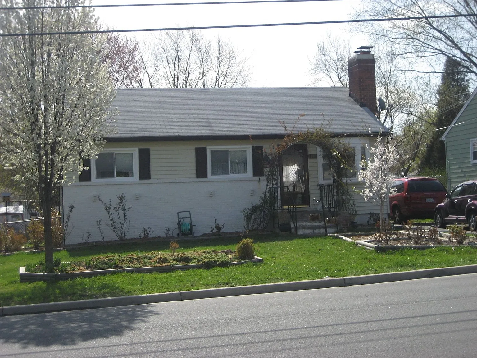 1533 Carter Ln photo 1