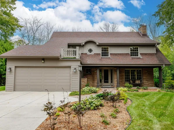 1130 East Dean ROAD, Fox Point, WI 53217