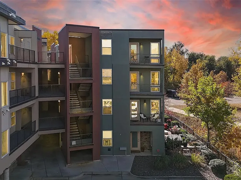 5201 S Fox St #309 — Photo 11