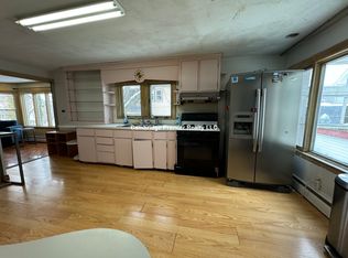 87 Chandler St #A, Somerville, MA 02144