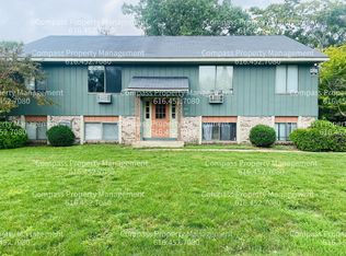 885 Hardwick Dr SE, Grand Rapids, MI 49508