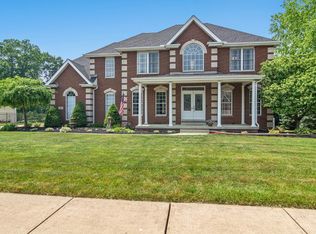 612 Hilbrich Ct, Dyer, IN