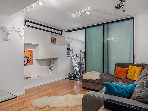 3rd image of 189 Avenue C APT 3E