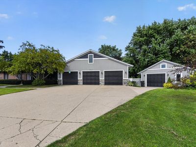 2827 Florence Dr SW, Wyoming, MI, 49418