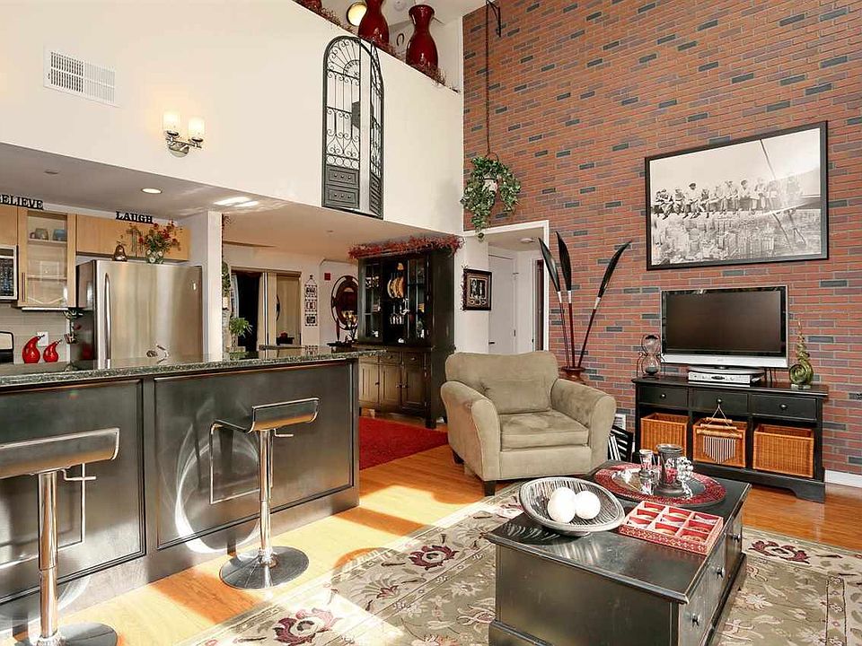 1st image of 149 Essex St APT 6G