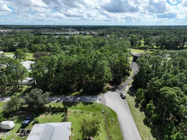400 Jonal Ln SE, Palm Bay, FL 32909