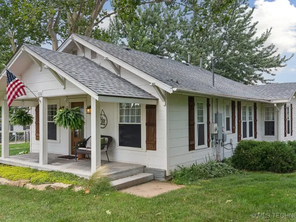 1118 E College St, Broken Arrow, OK 74012