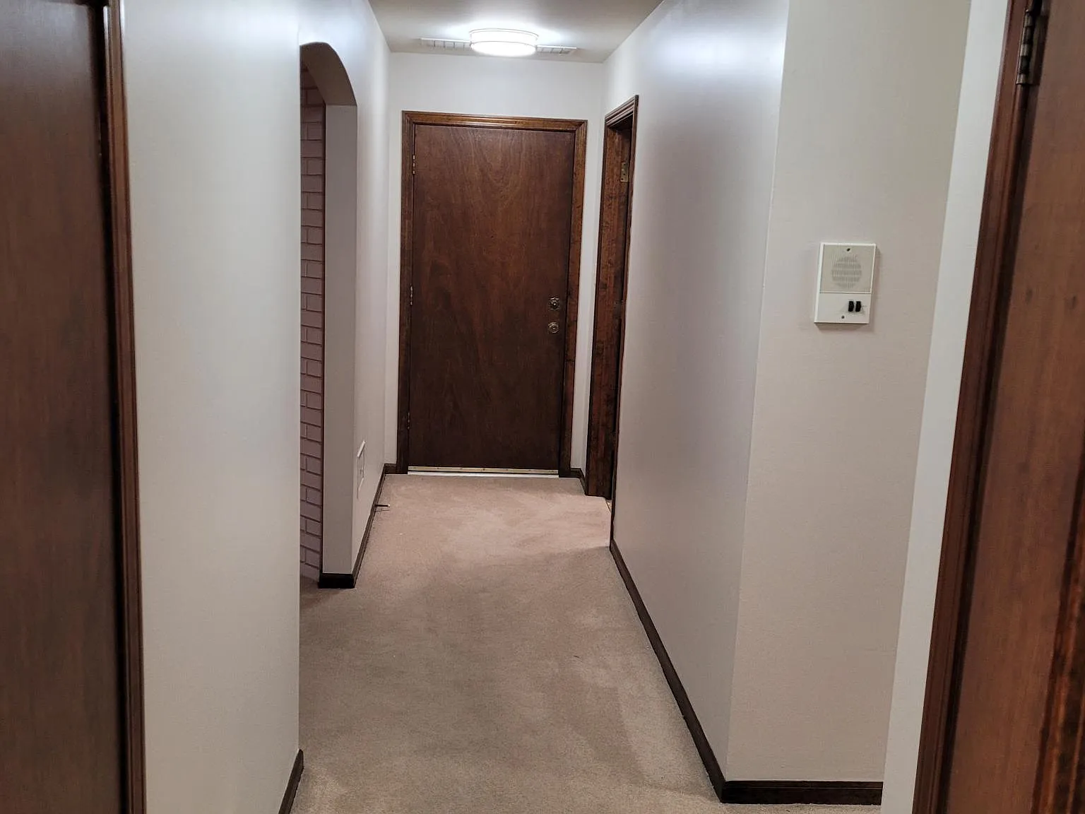 1411 Brookside Dr — Photo 2