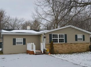 1108 W Stanley Rd, Mount Morris, MI 48458